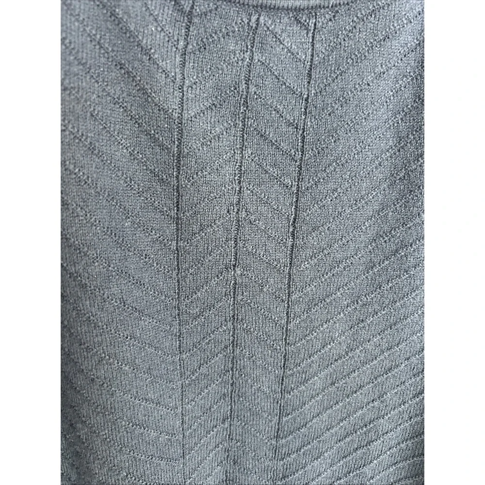 Avenue Women's Large Navy Blue Long Sleeve Textured Knit Lightweight Pull‎ Over